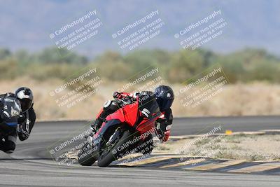 media/Nov-16-2025-Race Pace (Sun) [[8c5fa54630]]/Verified Riders/7-Turn 4 (1155am)/